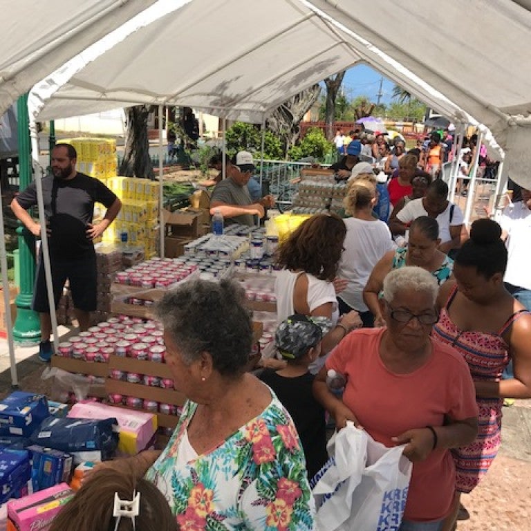 Comunidad judía de Puerto Rico brinda ayuda a los afectados por el huracán María
